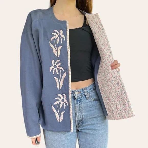 Handmade/reworked one of a kind floral cardigan - Picture 3 of 8